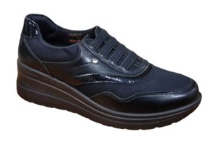 147  ZAPATO CUÑA  ELASTICO SUPER COMODO 36-41